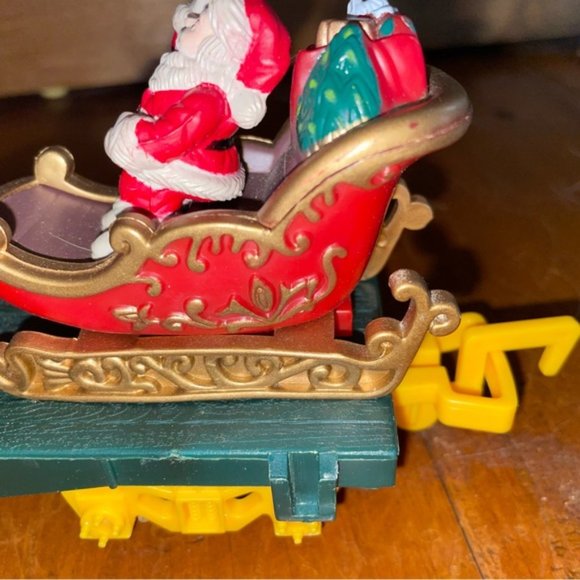 Vintage 1993 Toy State Santa Sleigh & Reindeer Train Set Car Replacement - Picture 4 of 10